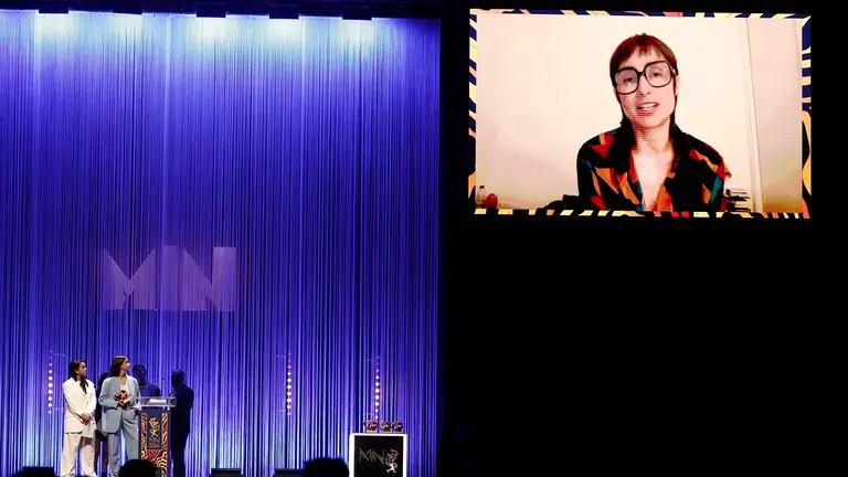 434bf8c24c4a9edaead95e90be2b8e33ab8df480w