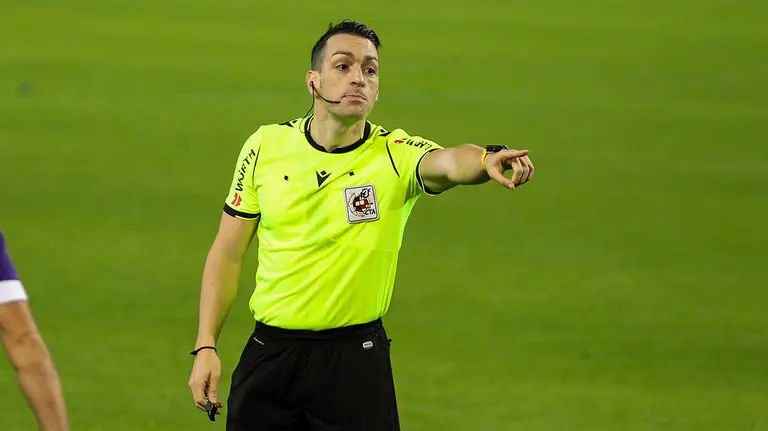 El árbitro navarro Eduardo Prieto Iglesias. Irina R. H. / AFP7 / Europa Press.