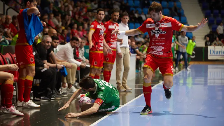 Partido de la LNFS entre Osasuna Magna Xota y Jimbee Cartagena disputado en el pabellón Anaitasuna de Pamplona. IÑIGO ALZUGARAY