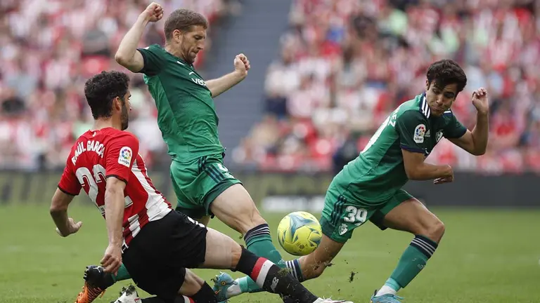 Partido entre Athletic de Bilbao y Osasuna correspondiente a la jornada 37 de LaLiga disputado en el estadio de San Mamés. CA OSASUNA