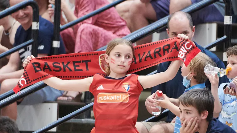 Basket Navarra se enfrenta al Ourense en Arrosadía. PABLO LASAOSA