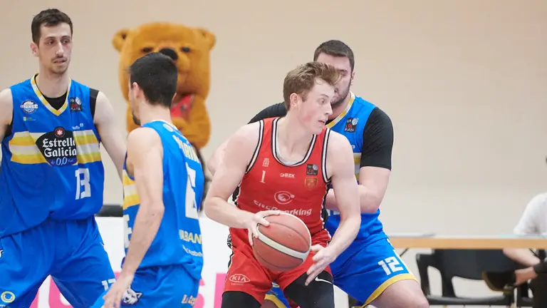 Basket Navarra se enfrenta al Ourense en Arrosadía. PABLO LASAOSA
