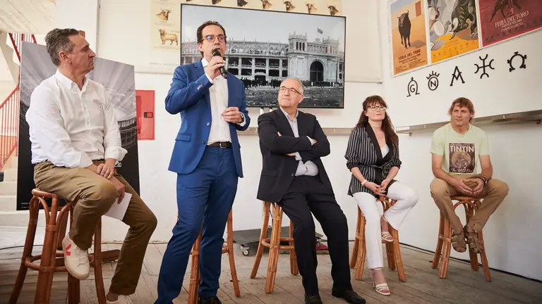 Presentación de un evento que se celebrará en junio con motivo del 100º aniversario de la Plaza de Toros. PABLO LASAOSA