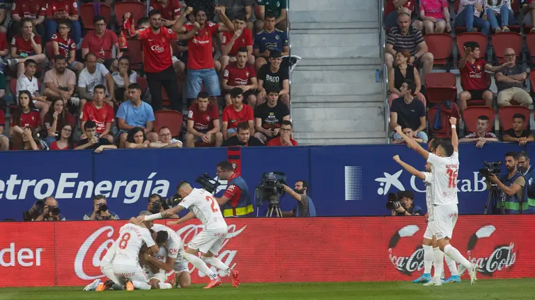 Partido de La Liga Santander entre Osasuna y Mallorca disputado en el estadio de El Sadar. IÑIGO ALZUGARAY