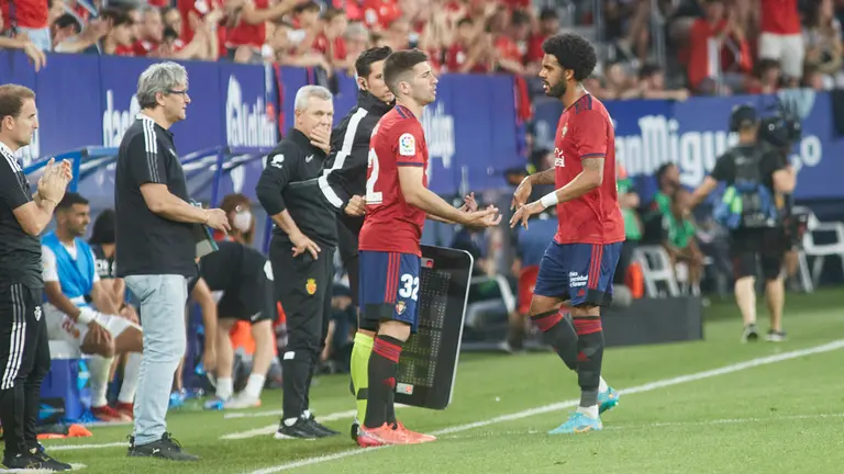 Partido de La Liga Santander entre Osasuna y Mallorca disputado en el estadio de El Sadar. IÑIGO ALZUGARAY