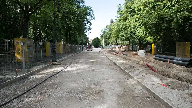 Las obras de peatonalización de la calle Bosquecillo sacan a la luz una treintena de enterramientos medievales y restos de una zona de fundición de campanas. AYUNTAMIENTO DE PAMPLONA