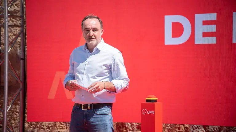 Javier Esparza, presidente de UPN y candidato a la presidencia del Gobierno de Navarra, interviene en un encuentro con afiliados a un año de las próximas elecciones en la Ciudadela de Pamplona. IRAITZ IRIARTE.