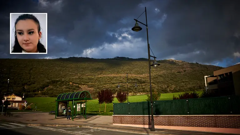 Protección Civil desinfecta las paradas de villavesa de Berrioplano durante el Estado de alarma producido por el coronavirus. PABLO LASAOS