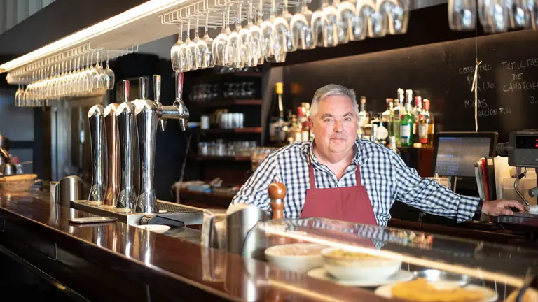 Reportaje con el dueño del Bar Cali, Ramón Otazu. IRAITZ IRIARTE.