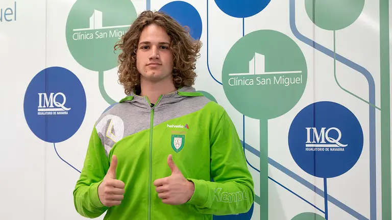 El navarro Ernesto Goñi ha pasado el reconocimiento médico para jugar en el Anaitasuna. Cedida.