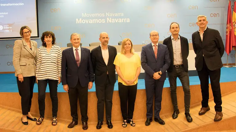 Algunos de los participantes en el desayuno de trabajo organizado por ATANA Clúster TIC en el marco del Programa Lidera del SNE. - NAVARRAWEB
