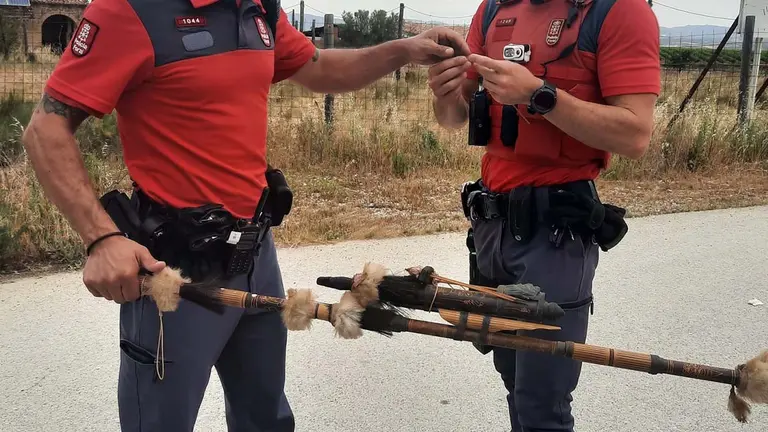 La cerbatana incautada estaba modificada. POLICÍA FORAL