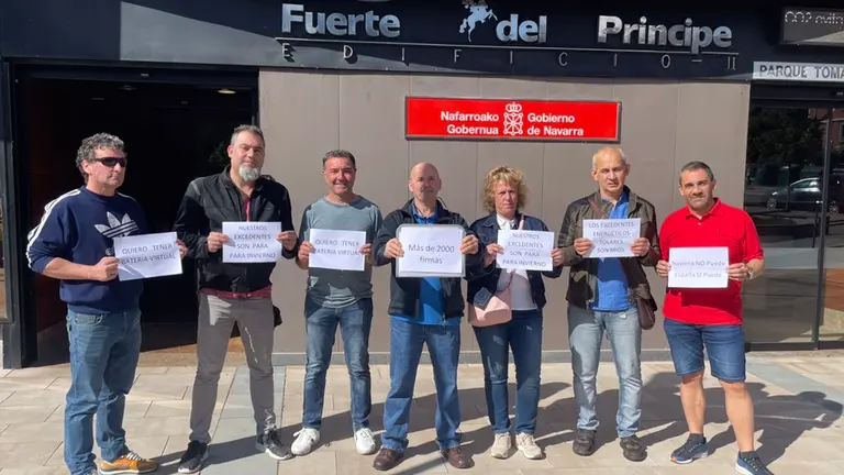 51752B87-4D76-41BE-9E2A-285422D95092