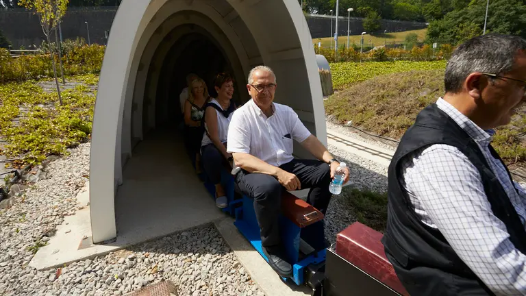 Inauguración del Centro de Interpretación del Ferrocarril y de las Vías Verdes de Trinitarios en el Paseo Kosterapea de Pamplona. IÑIGO ALZUGARAY