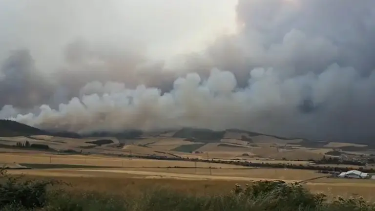 Una jornada para olvidar con múltiples incendios por toda la geografía navarra