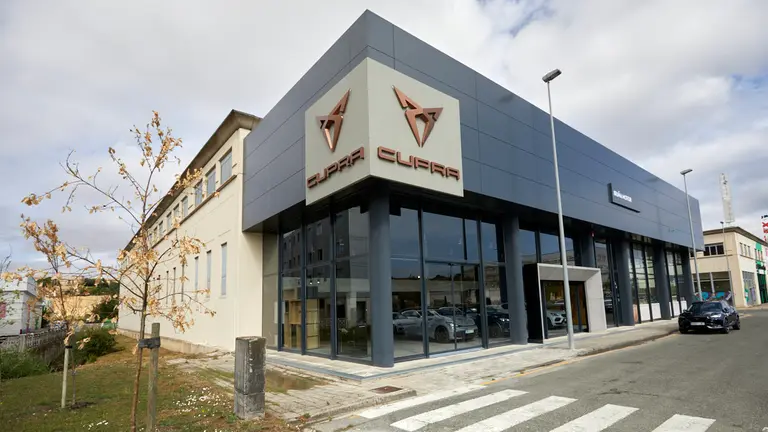 Concesionario Cupra Iruña Motor en Cordovilla. IÑIGO ALZUGARAY