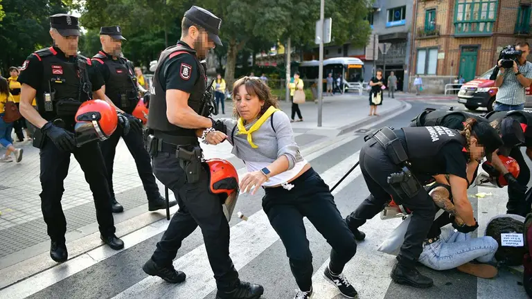 La Plataforma 0-3 desconvoca la huelga sin conseguir sus objetivos. PABLO LASAOSA