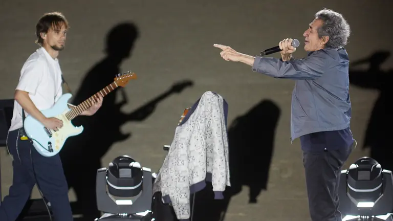 Espectáculo de imagen y sonido para celebrar el centenario de la Plaza de Toros de Pamplona, con la presencia de Miguel Ríos y Juan José Padilla. IÑIGO ALZUGARAY