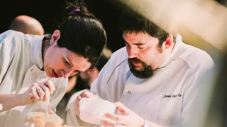 Iñigo Luri y Nerea Sistiaga, del bar restaurante Ábaco.
