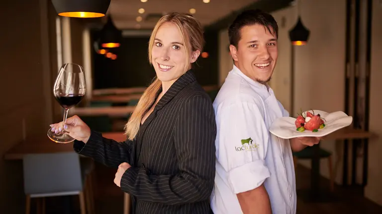 Aarón Ortiz y Jaione Aizpurua, del Resurante Kabo. PABLO LASAOSA