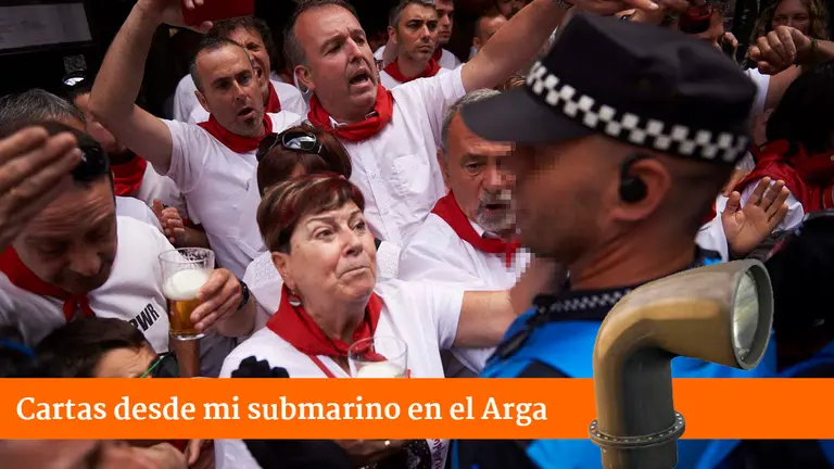Incidentes en la calle Curia de Pamplona tras la procesión de San Fermín 2022. PABLO LASAOSA