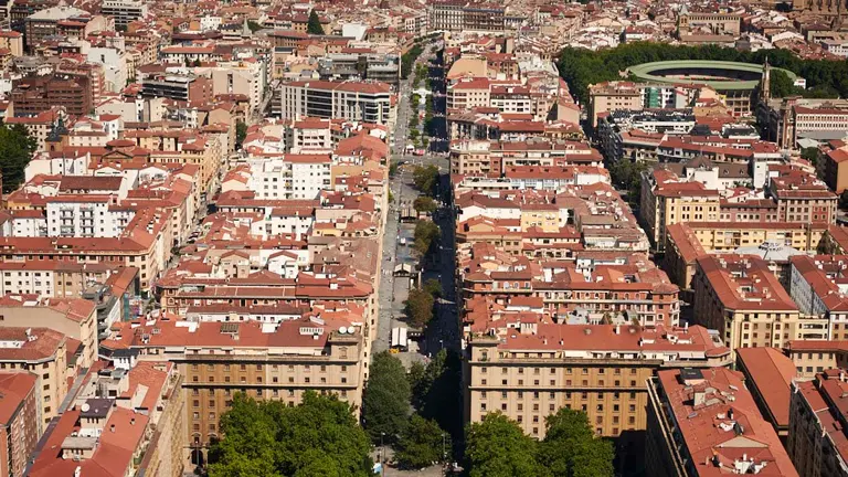 Vista aérea de Carlos III durante una mañana de San Fermín 2022. PABLO LASAOSA