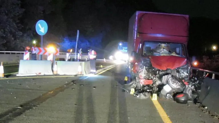 Muere en Navarra un motorista en la N-121-A embestido por un conductor detenido por homicidio. POLICÍA FORAL