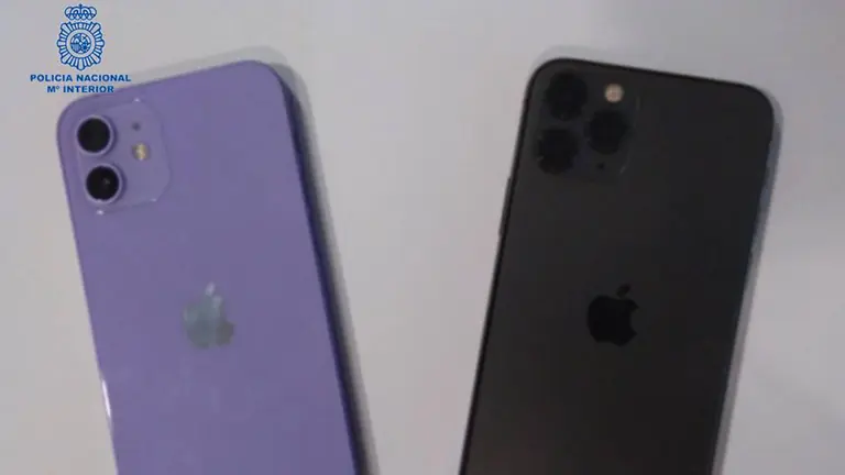 móviles obtenidos con el dinero del hurto en el domicilio de un hostelero