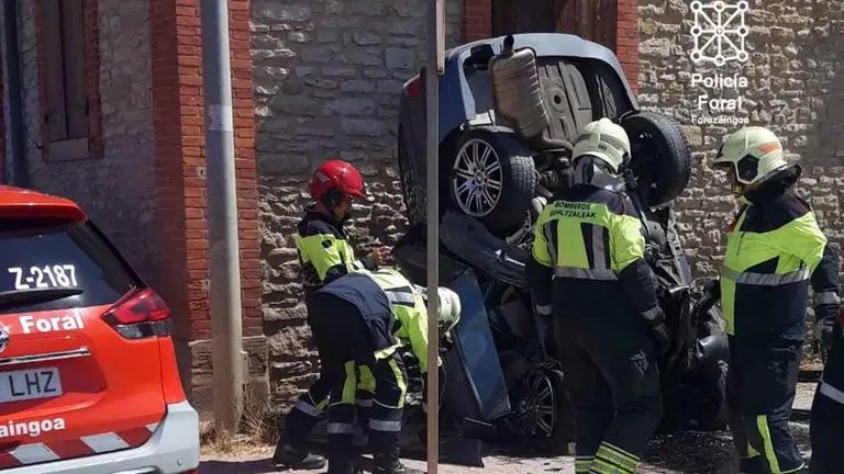 Accidente mortal en la N-121 con un fallecido al salirse de la vía en Campanas. POLICÍA FORAL