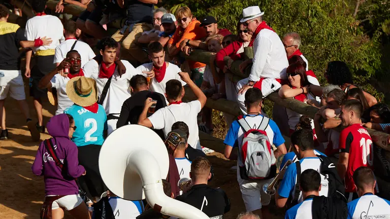Octavo encierro del Pilón de las Fiestas de Falces 2022 con vaquillas de la ganadería de Teodoro Vergara de Falces. IÑIGO ALZUGARAY