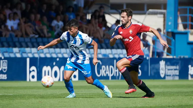 Osasuna Promesas se enfrenta ante el Atlético Baleares en Tajonar durante la primera jornada de la temporada 22-23. PABLO LASAOSA