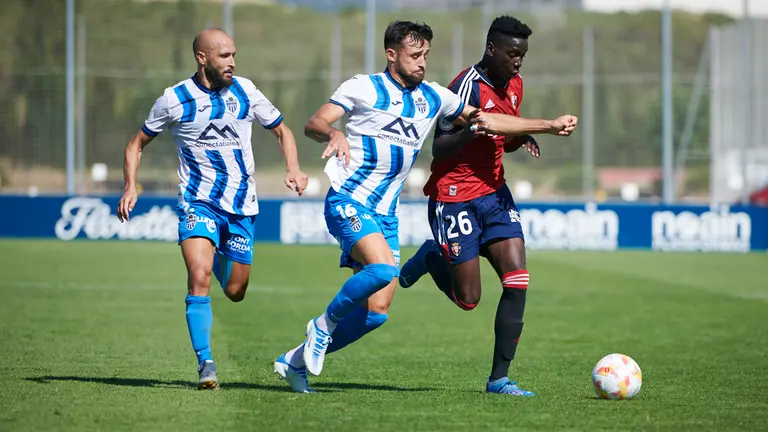 Osasuna Promesas se enfrenta ante el Atlético Baleares en Tajonar durante la primera jornada de la temporada 22-23. PABLO LASAOSA