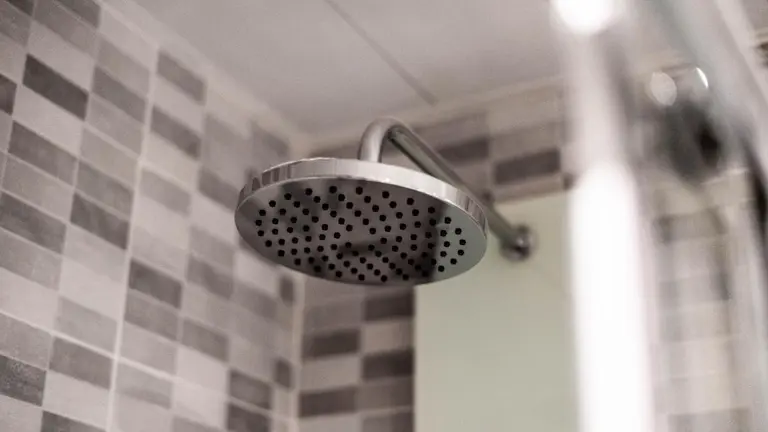 Imagen de una ducha. ARCHIVO.