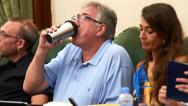 Pleno del Ayuntamiento de Pamplona en el que, entre otras cuestiones, se han debatido iniciativas relacionadas con los incidentes ocurridos en Sanfermines en la calle Curia. IÑIGO ALZUGARAY