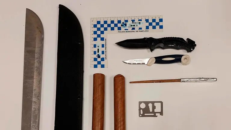 Fotografía de las armas prohibidas decomisadas. CEDIDA