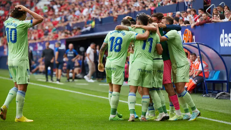 Partido de La Liga Santander entre Osasuna y Getafe disputado en el estadio de El Sadar. IÑIGO ALZUGARAY
