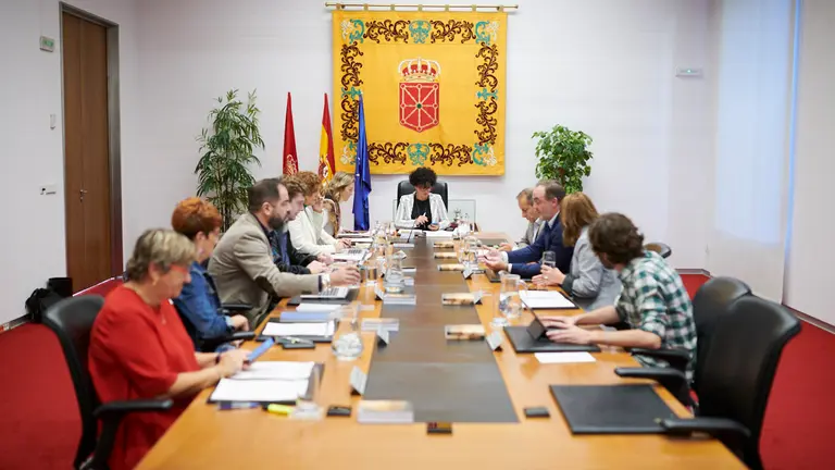 Mesa y Junta de Portavoces del Parlamento de Navarra. PABLO LASAOSA