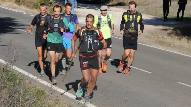 Florencio Luqui corre desde la sierra de Andía hasta Caparroso en recuerdo a los pastores y a su padre. AMAYA LUQUI (10)