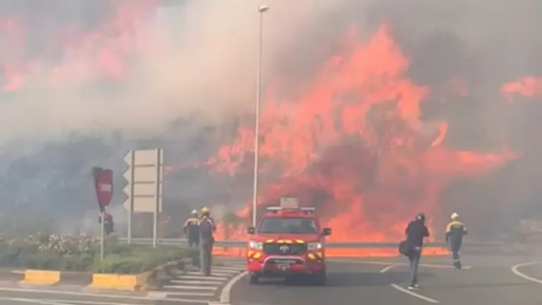 Incendio en el monte San Cristóbal en Pamplona.