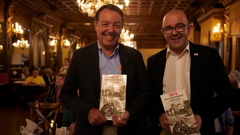 El libro analiza el origen de la Cruz Roja. CEDIDA