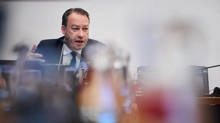 Comparecencia para que el rector de la UPNA, Ramón Gonzalo, informe sobre la desaparición de una decena de obras de la colección de arte contemporáneo de la Universidad Pública de Navarra. PABLO LASAOSA