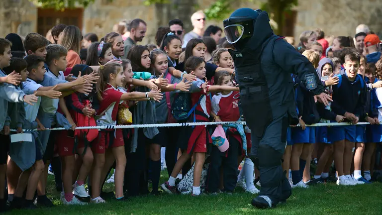 Policía Nacional y Guardia Civil celebran una jornada de puertas abiertas en la Ciudadela de Pamplona. PABLO LASAOSA