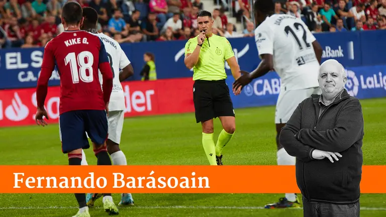 Partido de La Liga Santander entre Osasuna y Valencia disputado en el estadio de El Sadar. IÑIGO ALZUGARAY