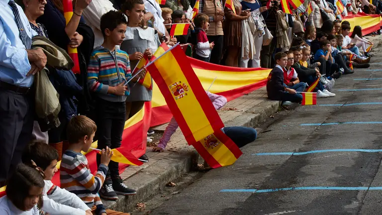 La Guardia Civil de Navarra celebra el día de su patrona, la Virgen del Pilar, en la Avenida de Galicia de Pamplona. IÑIGO ALZUGARAY