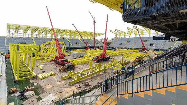 Obras de remodelación en el estadio de la cerámica. @VillarrealCF