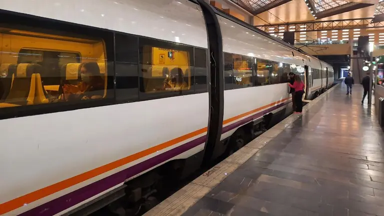 Los nuevos trenes empezarán a funcionar este mismo viernes. CEDIDA