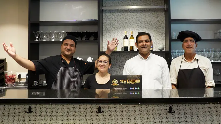 Restaurante indio New Kashmir, en la calle Esquíroz 26 de Pamplona. IÑIGO ALZUGARAY