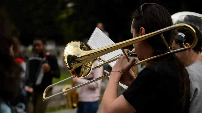 Pasacalles del Conservatorio de música Joaquín Maya por la Taconera de Pamplona. PABLO LASAOSA 05