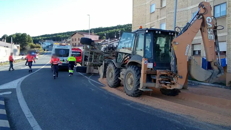 Punto de Caparroso donde ha tenido lugar el atropello mortal a una mujer. BOMBEROS DE NAVARRA