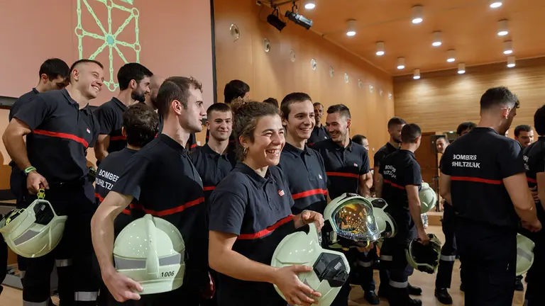 37 nuevos bomberos se incorporan a los Parques de Tudela, Alsasua, Peralta, Sangüesa, Lodosa y Burguete. GOBIERNO DE NAVARRA